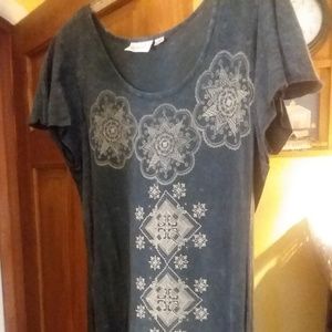 Avenue womens short sleeve top